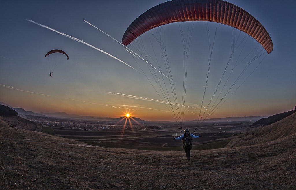 Lempes flying (Photo by Ariseanu Genu)